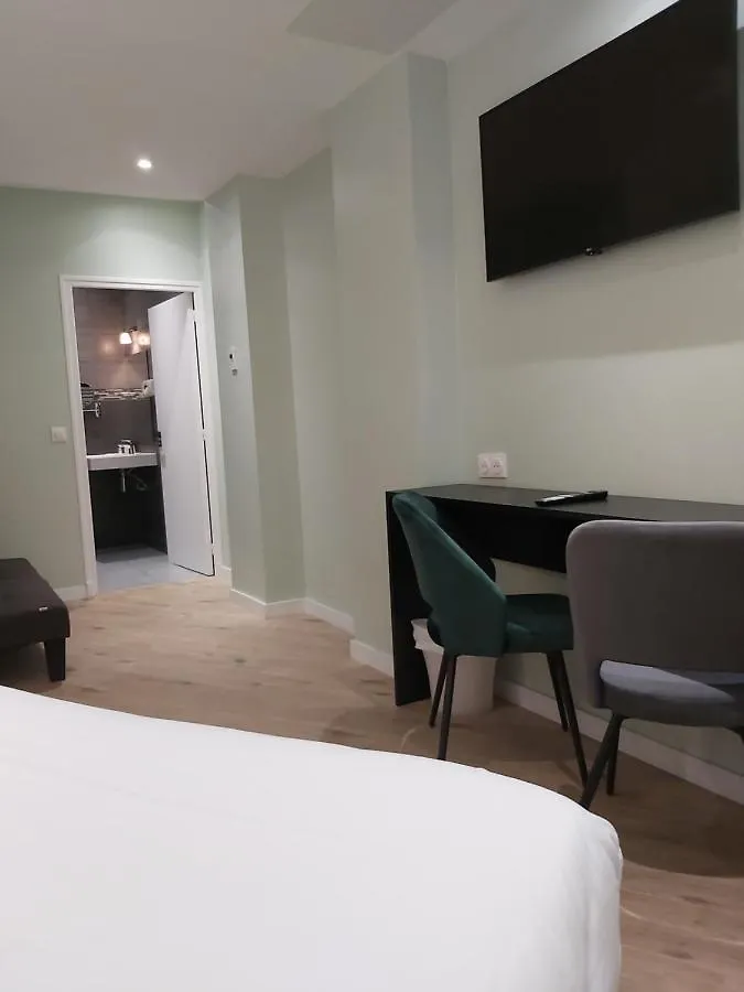 Hotel B Square Parigi 3*,