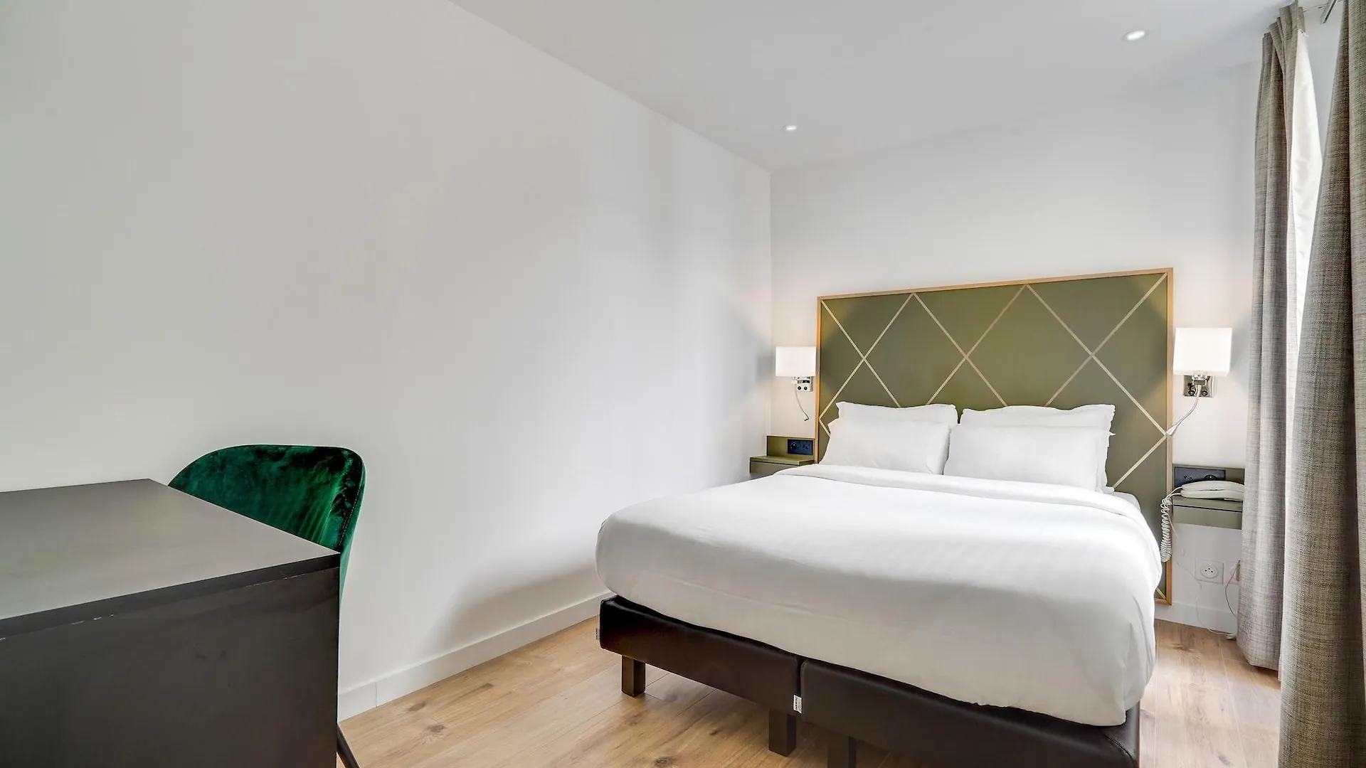 Hotel B Square Parigi 3*,  Francia