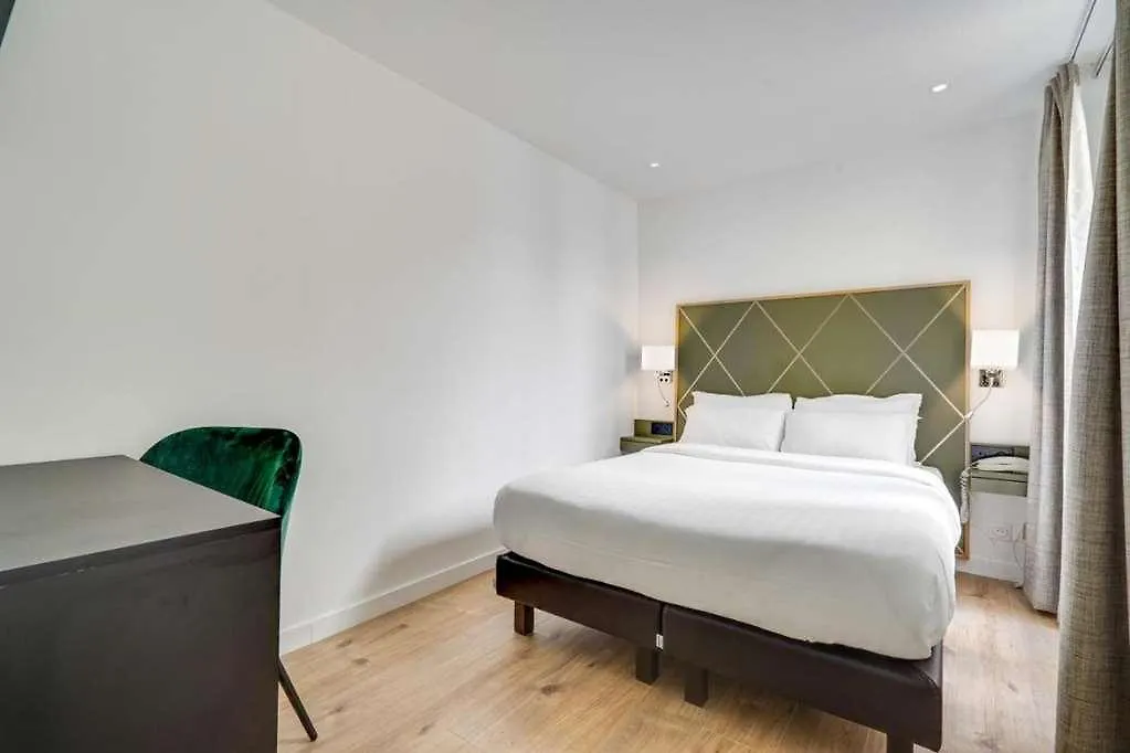 Hotel B Square Parigi